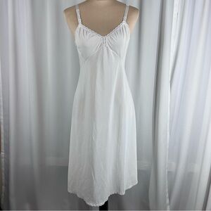 Vintage Vanity Fair Slip Dress Sz 38/28 Lace Trim Nightgown Trad Wife USA MADE